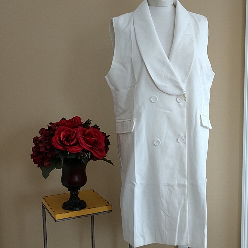 NEW Lab Coat Style White Shift Dress Sleeveless Split Front Jacket Women's XXL
